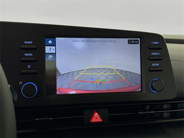 2025 Hyundai Elantra SEL Sport photo 17