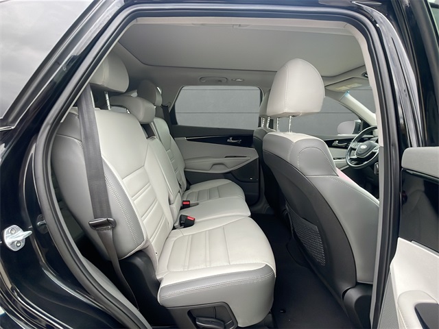 2019 Kia Sorento SX photo 11