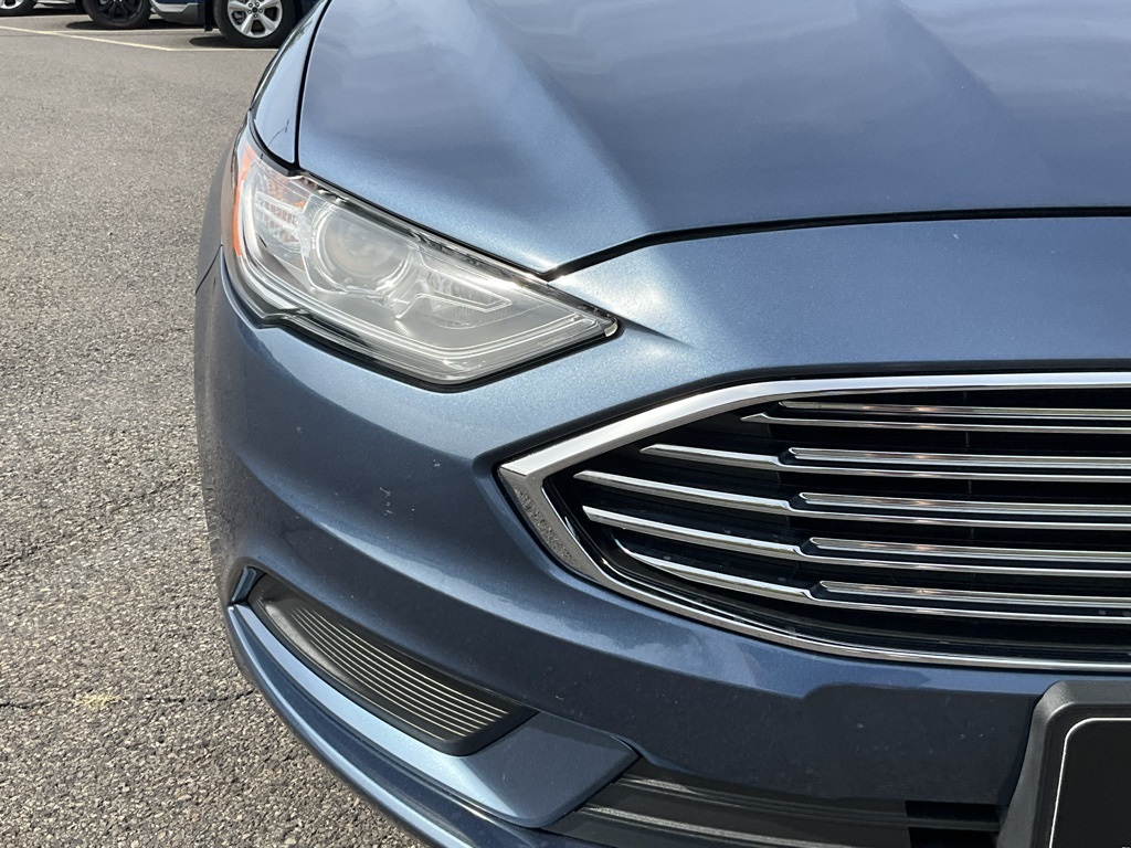 2018 Ford Fusion Hybrid S photo 2