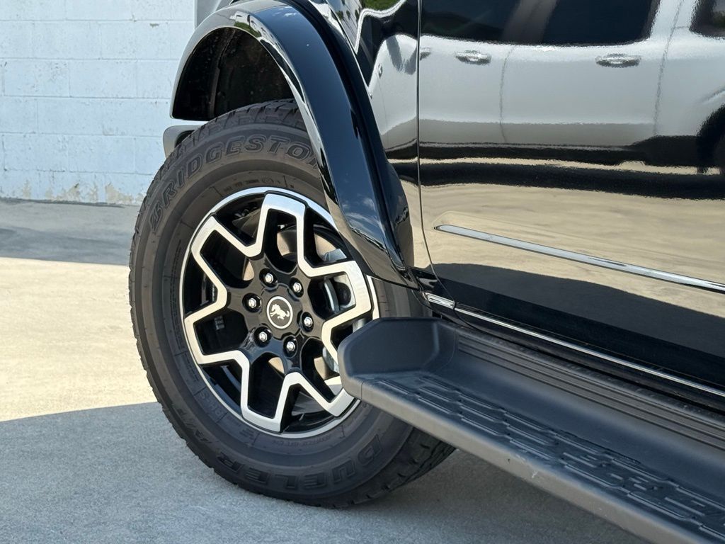 2025 Ford Bronco Outer Banks photo 18