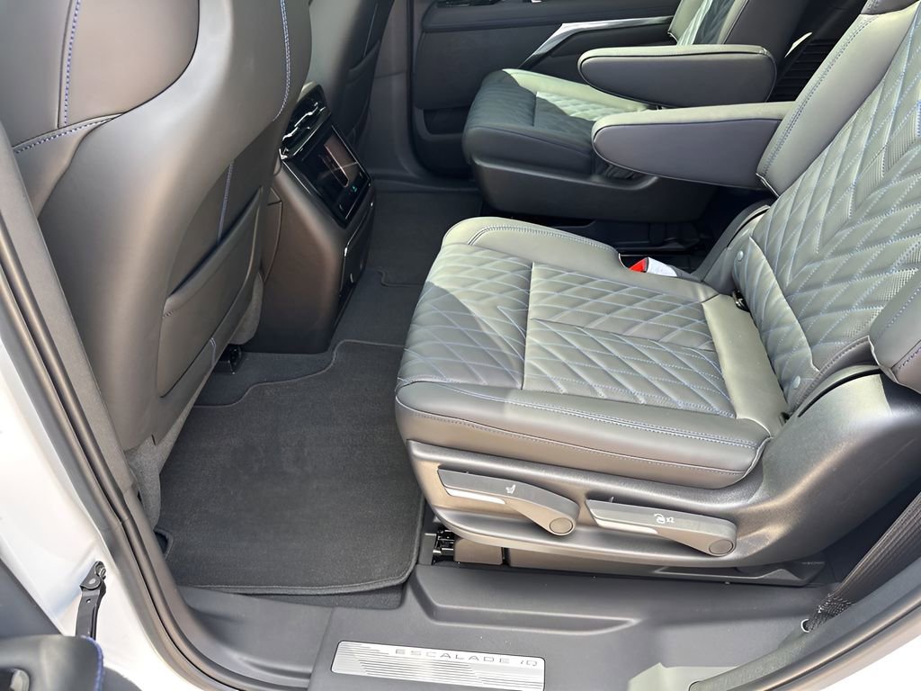 2025 Cadillac Escalade IQ Sport photo 19