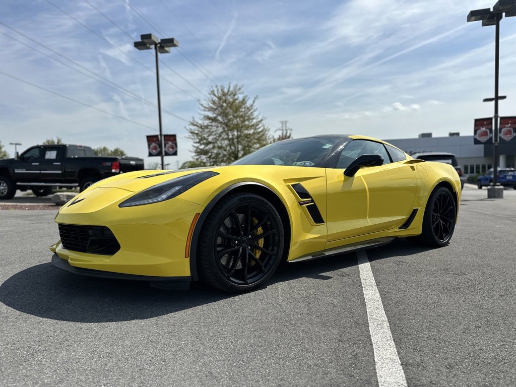 2018 Chevrolet Corvette Grand Sport 3LT photo 2