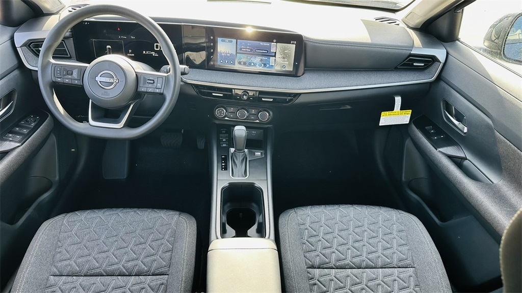 2026 Nissan Kicks SV photo 9