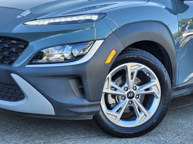 2022 Hyundai Kona SEL photo 3