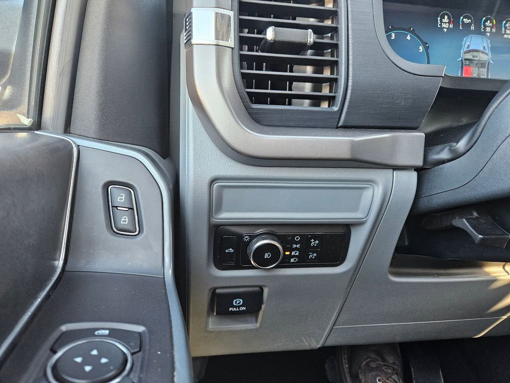 2024 Ford F-150 XLT photo 10