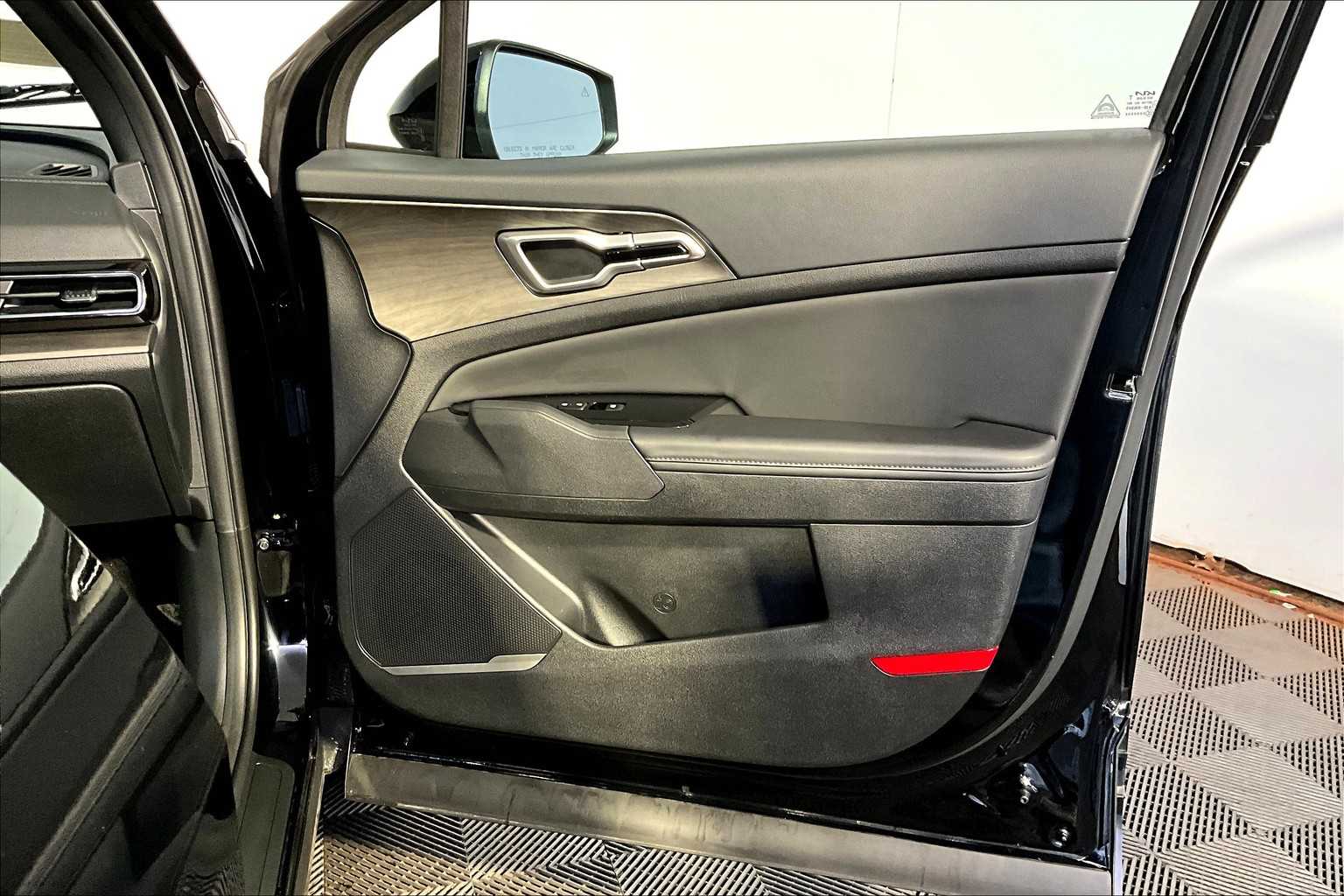 2024 Kia Sportage X-Line photo 21