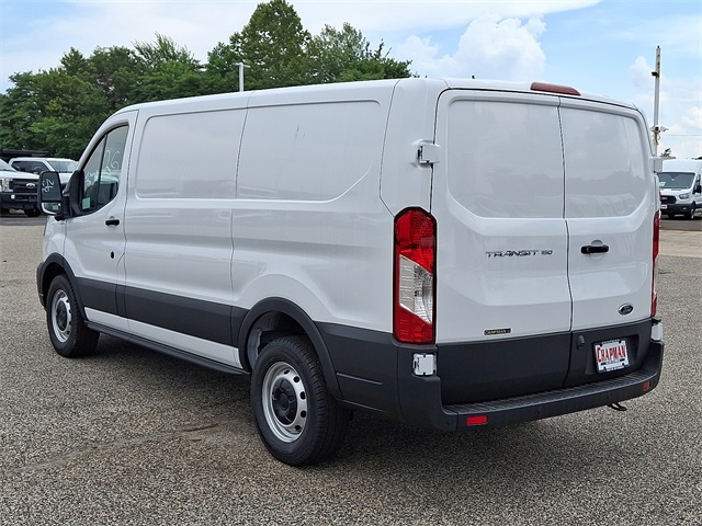 2024 Ford Transit Cargo Van photo 3