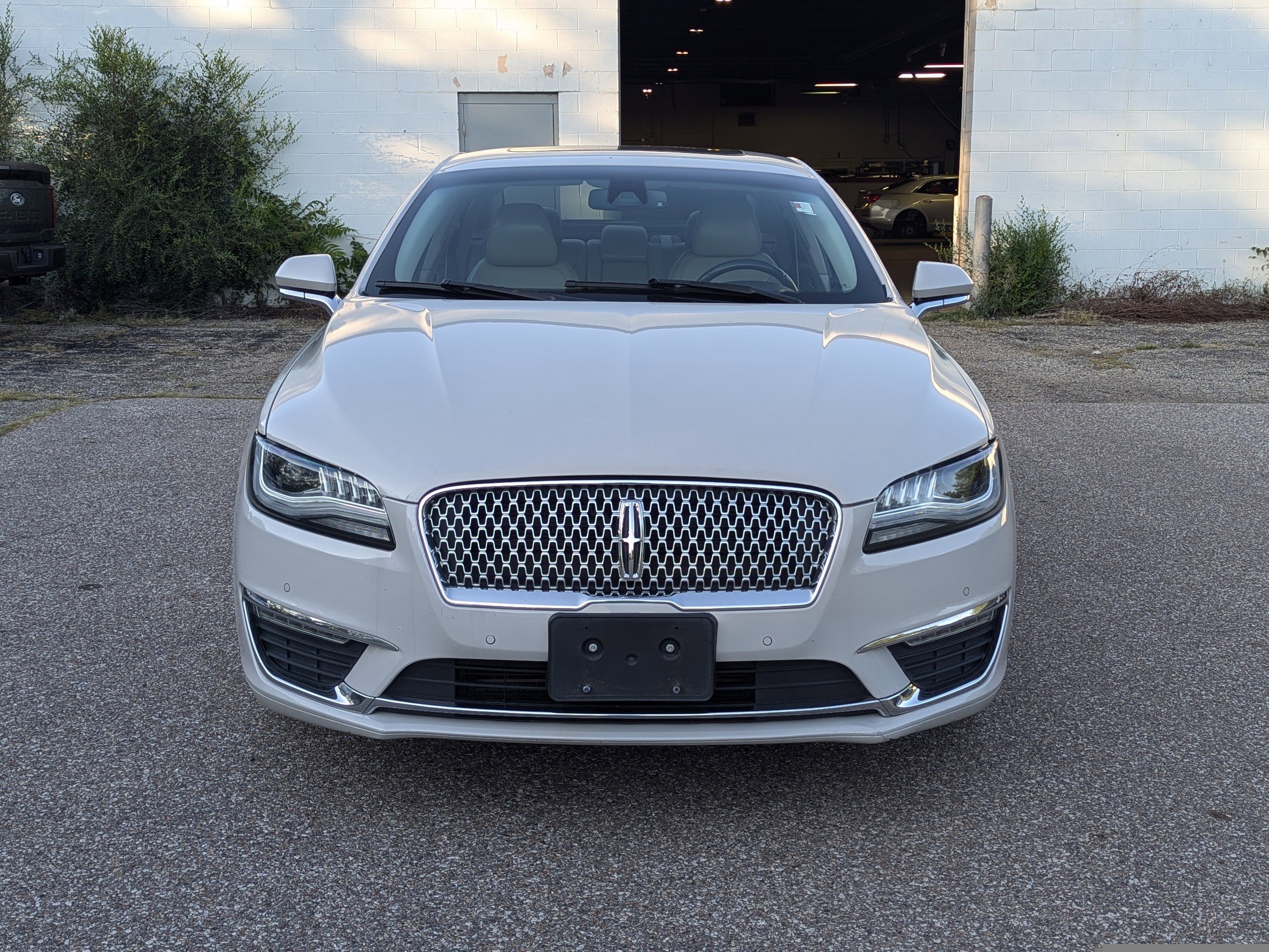 2019 Lincoln MKZ Reserve photo 2