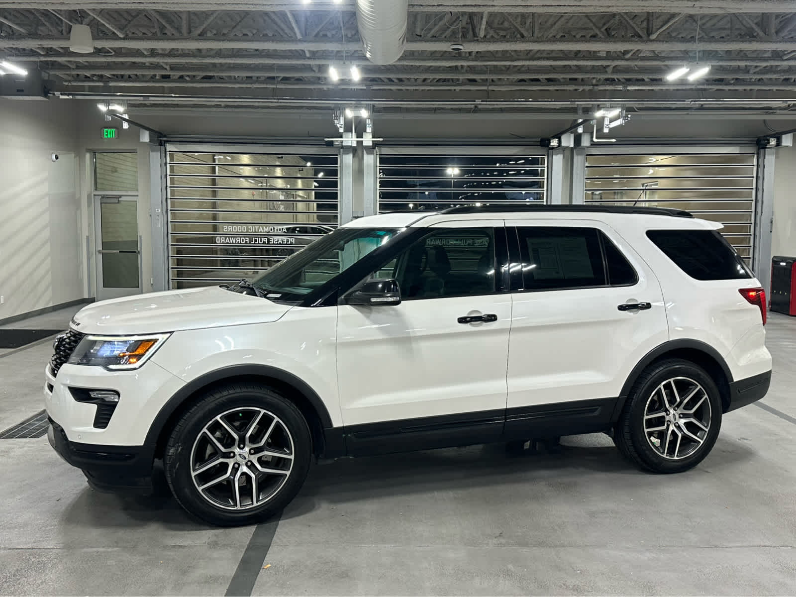 2018 Ford Explorer Sport's photo