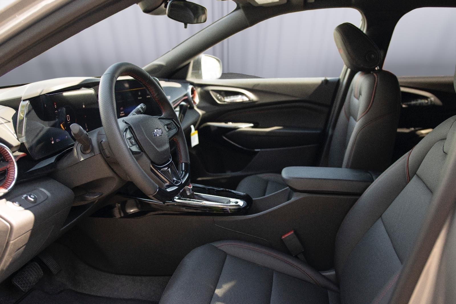 2025 Chevrolet Trax photo 11