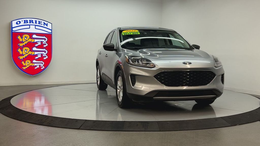 Used 2022 Ford Escape SE with VIN 1FMCU0G62NUA20466 for sale in Normal, IL