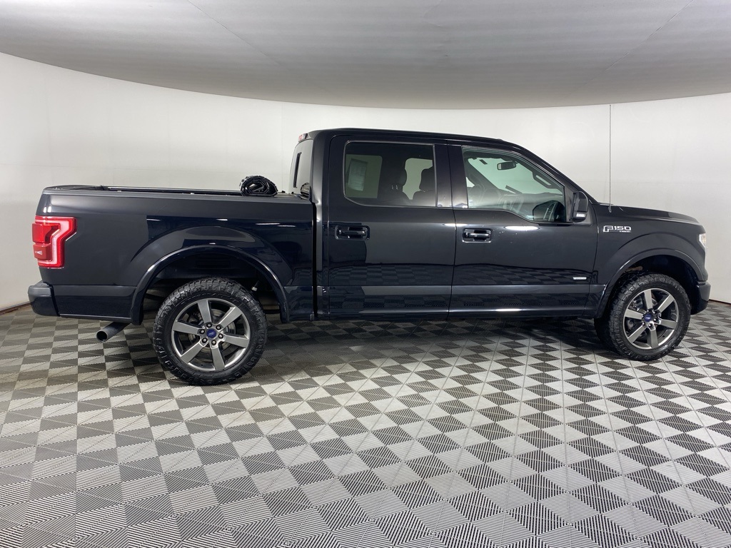 2016 Ford F-150 Lariat photo 14