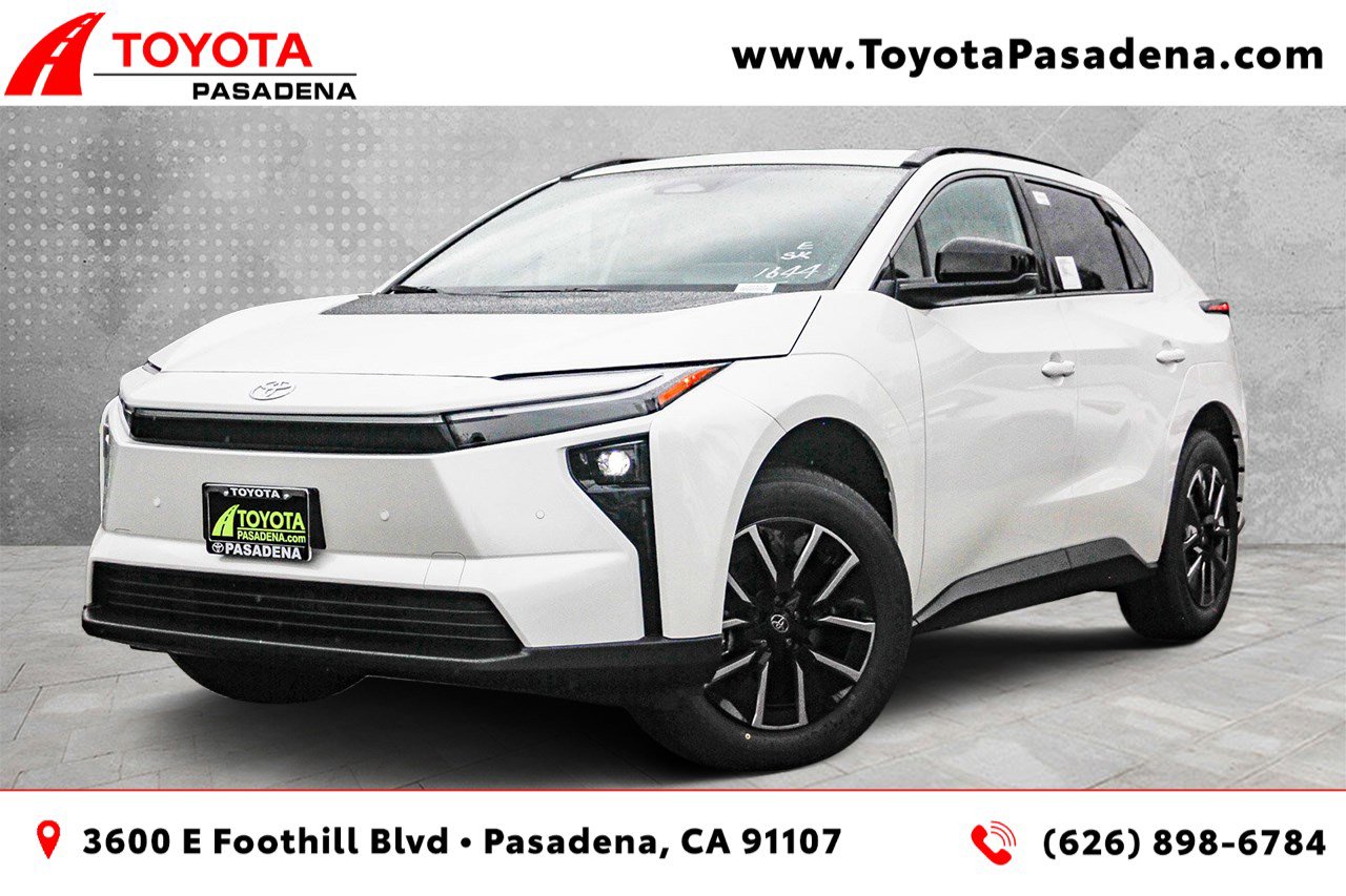 2026 Toyota bZ XLE's photo