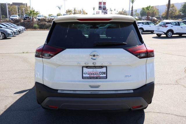 2021 Nissan Rogue SV photo 3