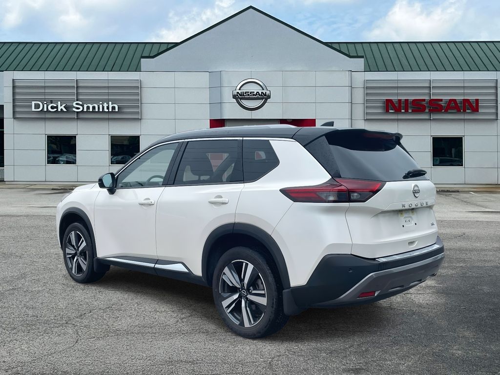 2023 Nissan Rogue SL photo 4