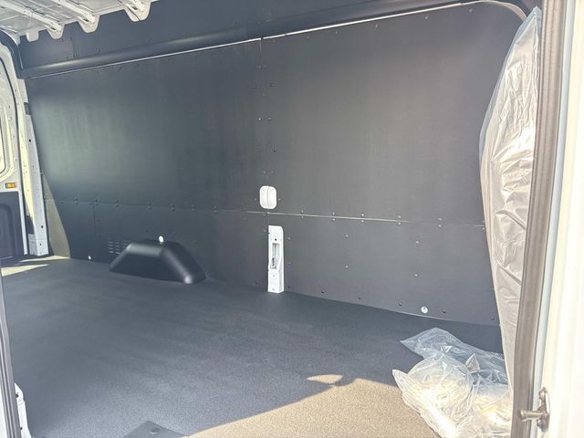 2025 Ford Transit photo 4