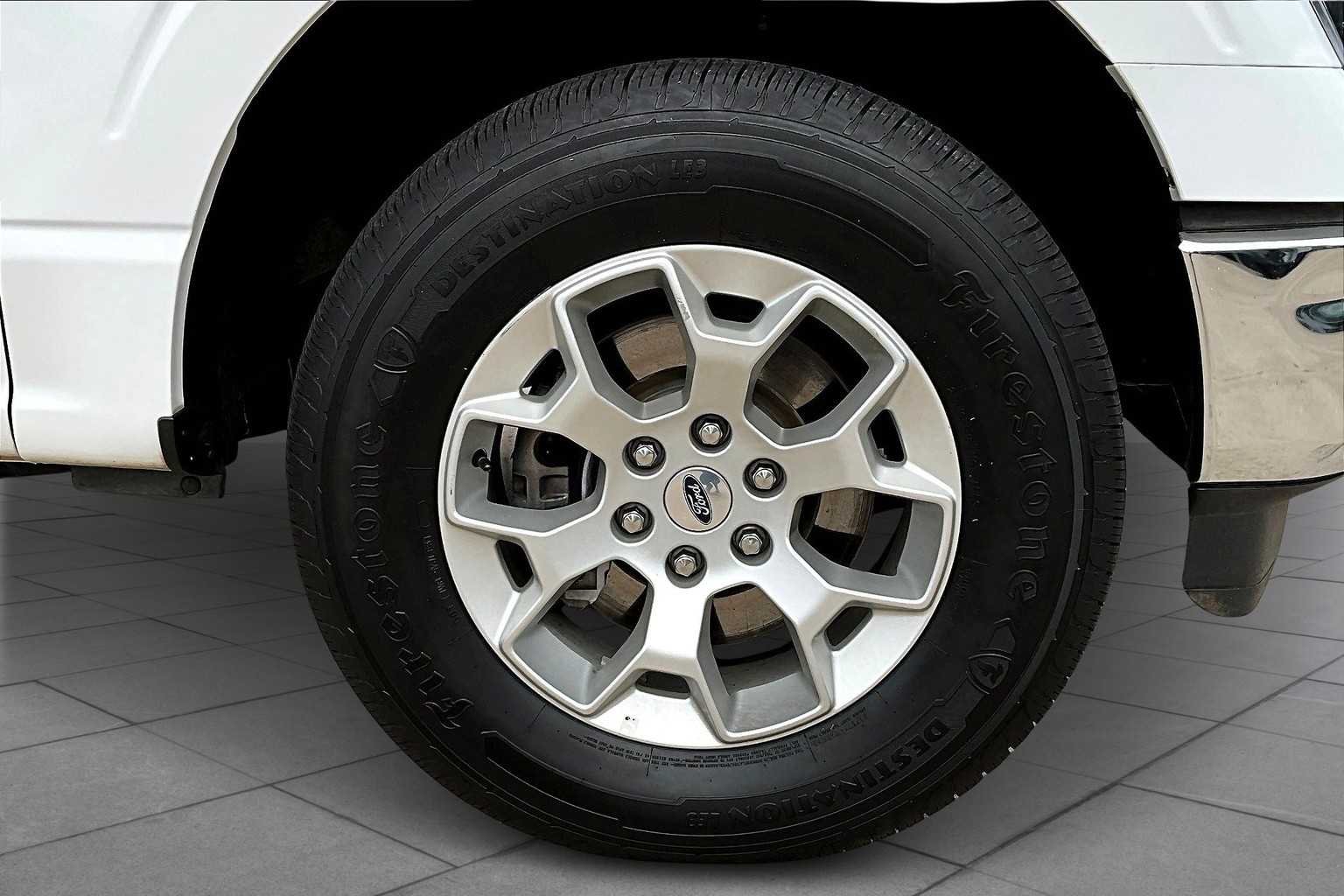 2023 Ford F-150 XLT photo 10