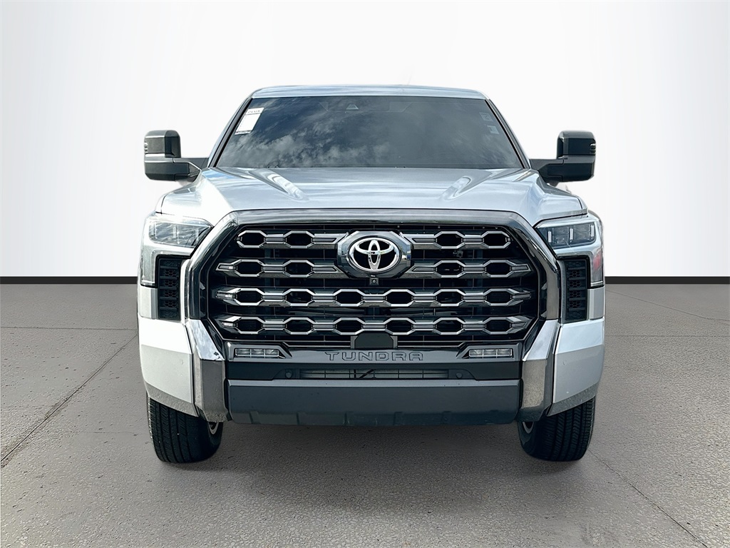 2022 Toyota Tundra Platinum photo 2