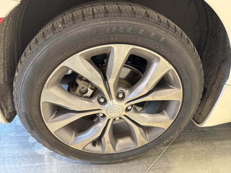 2019 Chrysler Pacifica Limited photo 8