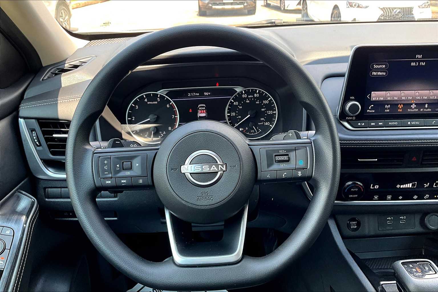 2024 Nissan Rogue SV photo 5