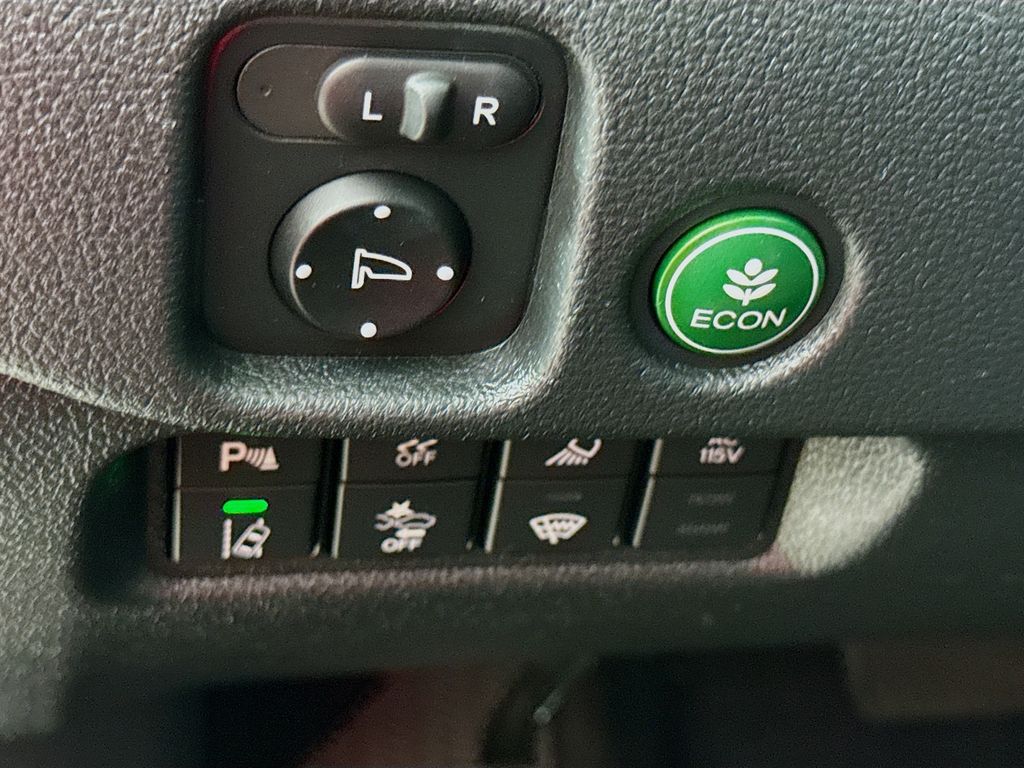 2023 Honda Ridgeline RTL-E photo 10