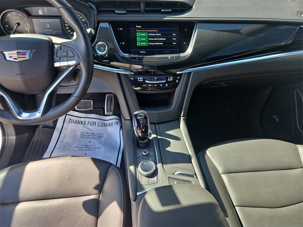 2024 Cadillac XT6 Sport photo 11