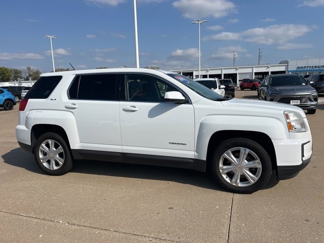 Used 2017 GMC Terrain SLE-1 with VIN 2GKFLSEK5H6334149 for sale in Fort Madison, IA