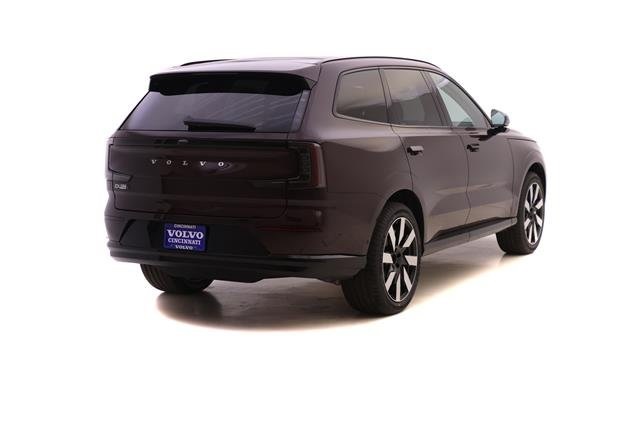 2025 Volvo EX90 Twin Motor Plus photo 4