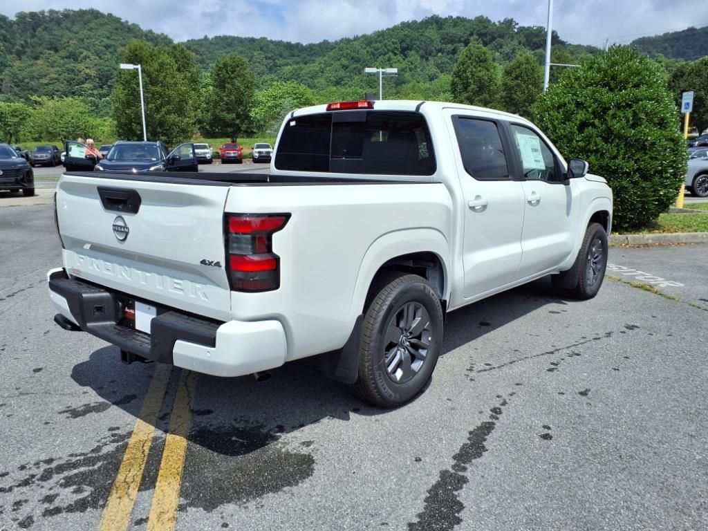 2025 Nissan Frontier Crew Cab SV photo 3