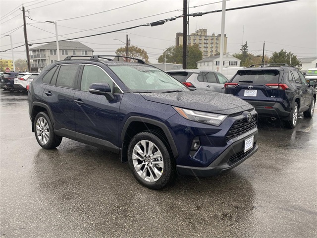 2025 Toyota RAV4 XLE Premium's photo