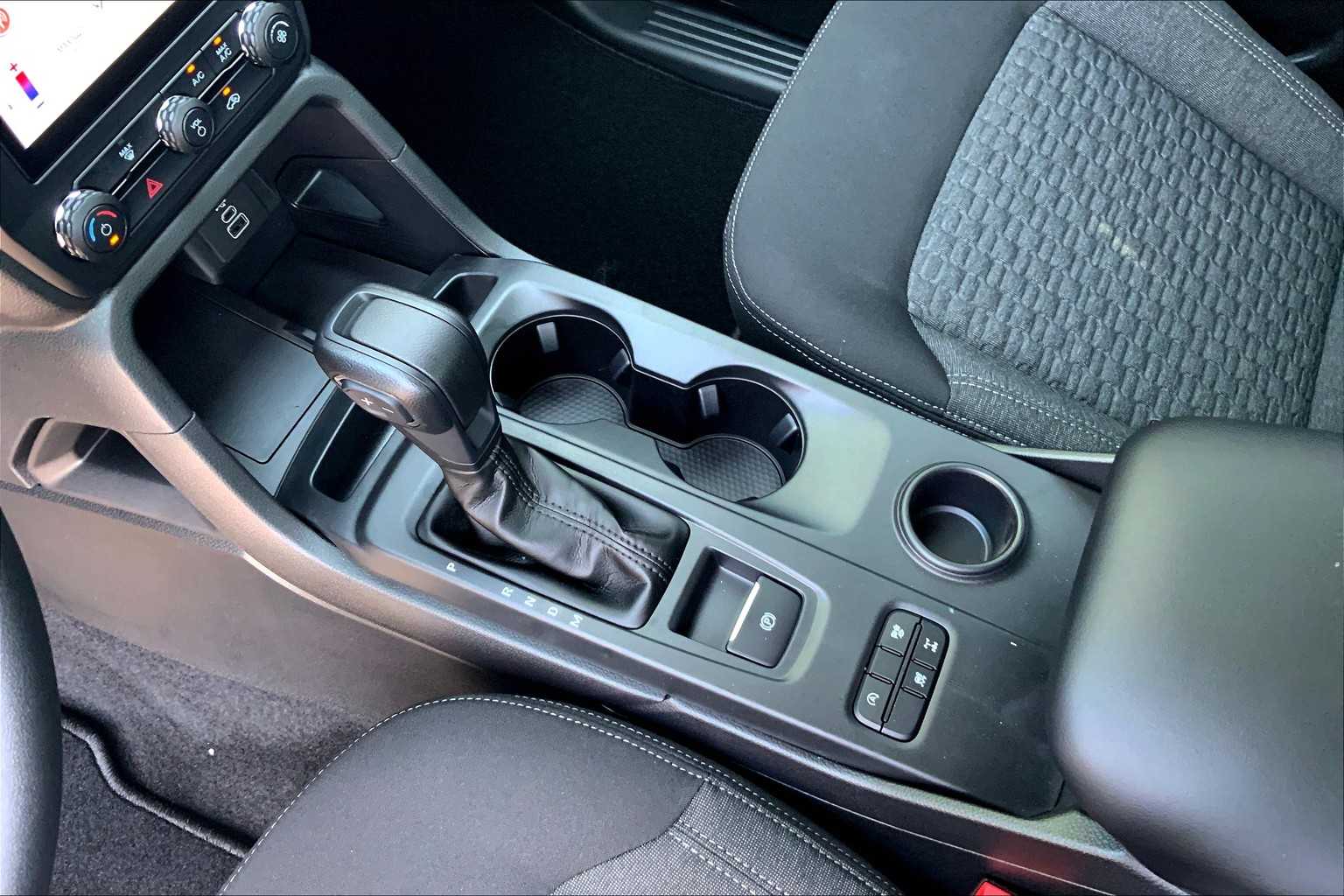 2025 Ford Ranger XL photo 8