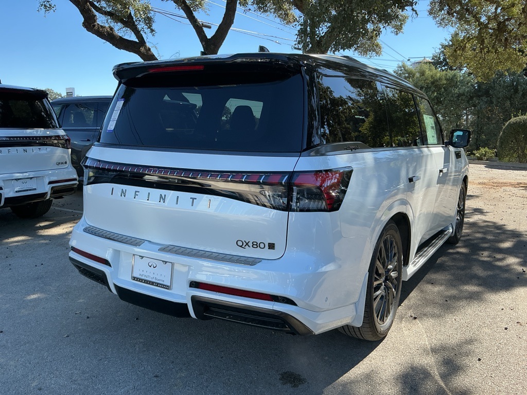 2026 Infiniti QX80 photo 3