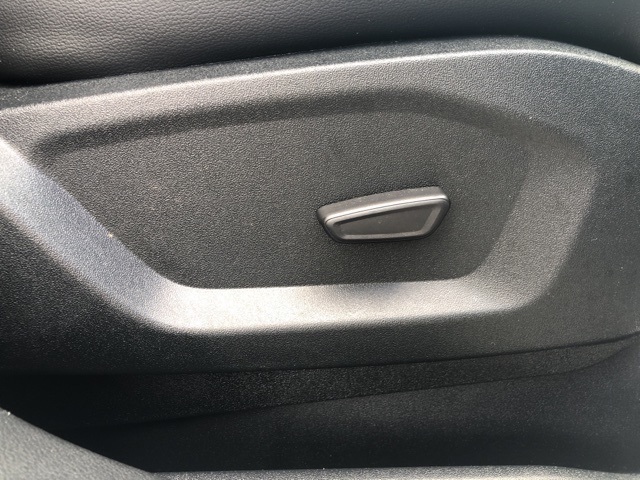 2022 Ford Edge ST photo 18