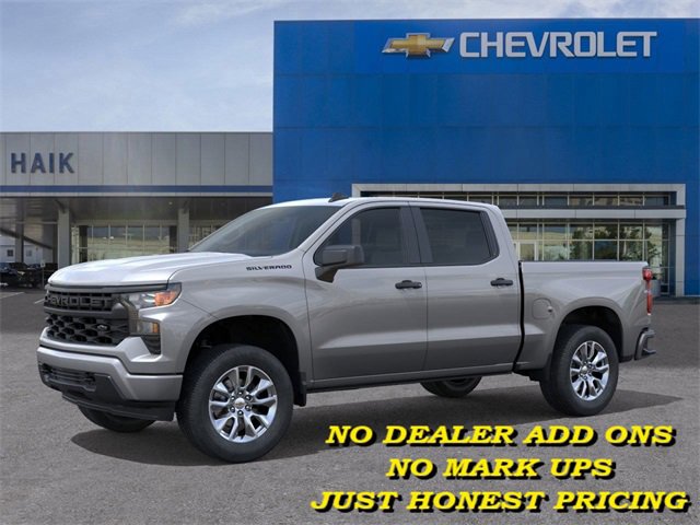 2026 Chevrolet Silverado Custom photo 2