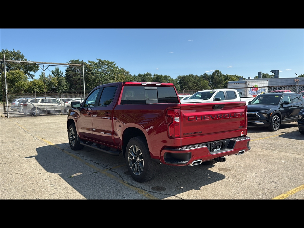 2026 Chevrolet Silverado 1500 RST photo 4