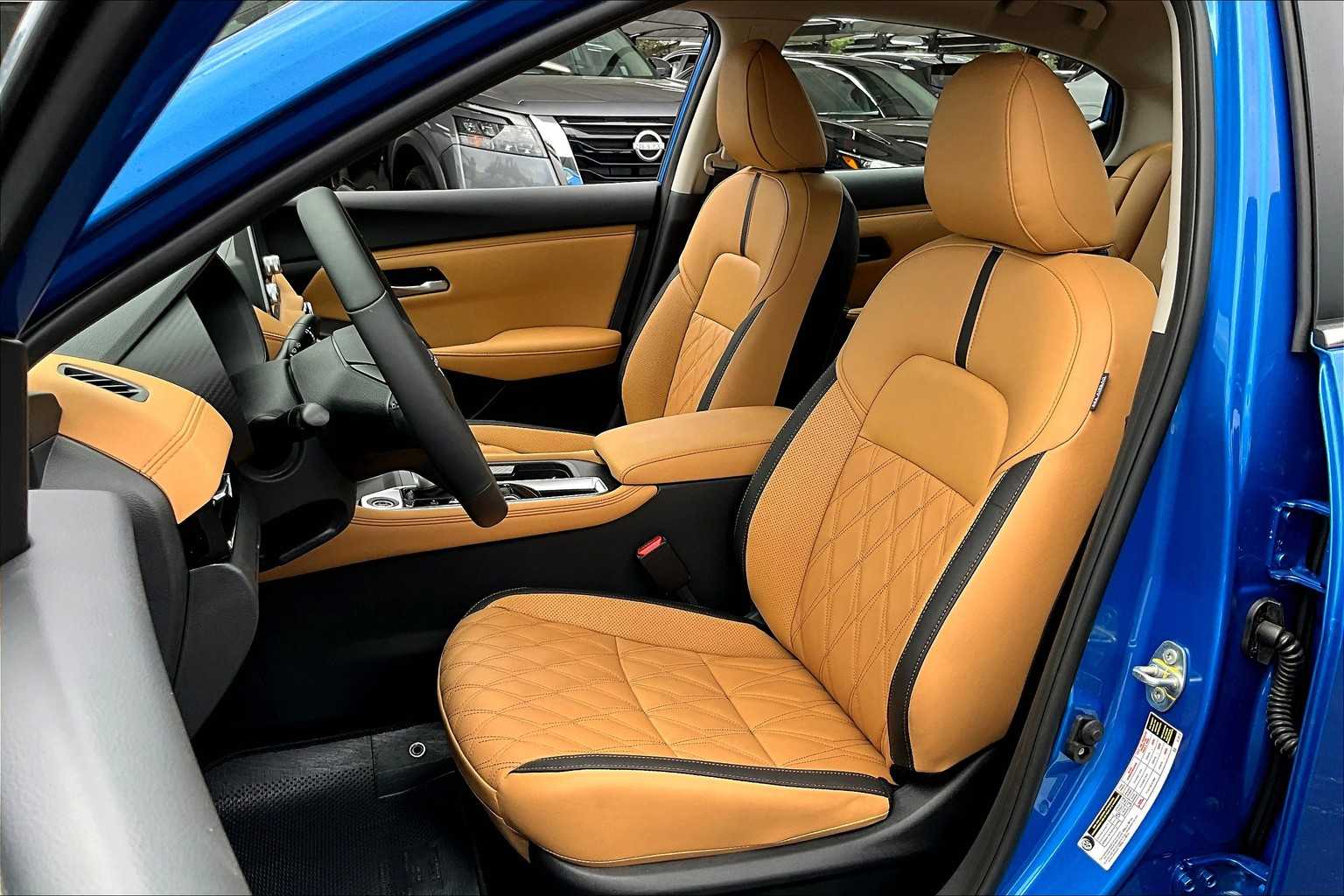 2025 Nissan Sentra SV photo 9