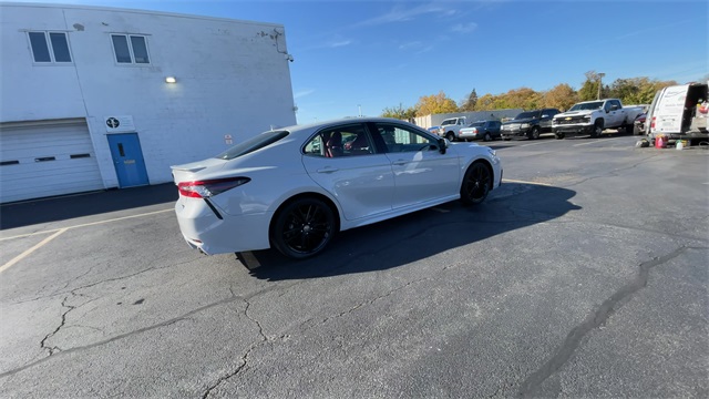 2022 TOYOTA CAMRY XSE AWD - Image 9