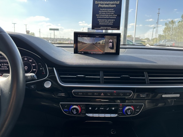 2019 Audi Q7 55 Prestige photo 22