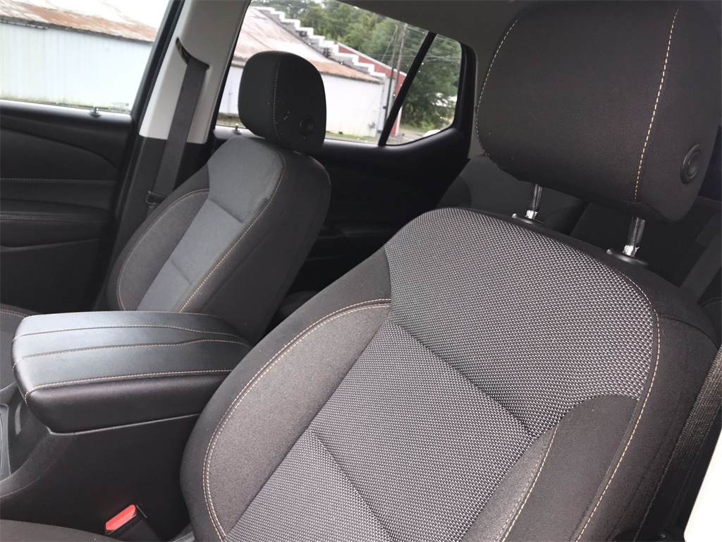 2021 Chevrolet Traverse LS photo 10