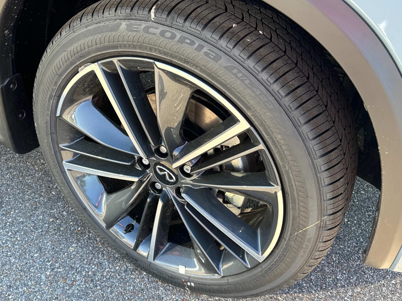2025 Infiniti QX55 Essential photo 3