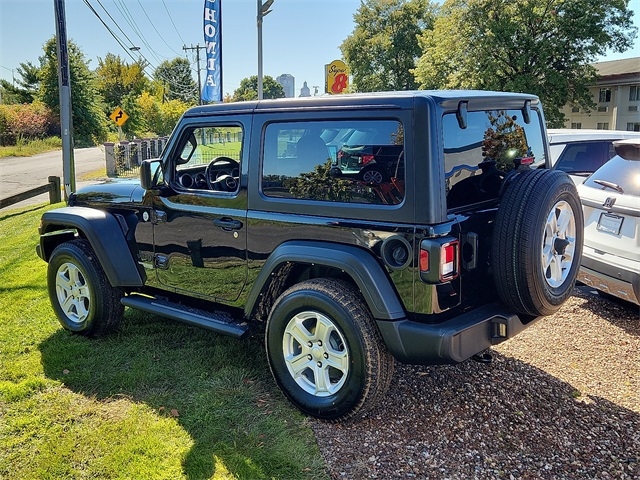 2021 Jeep Wrangler Sport S photo 3