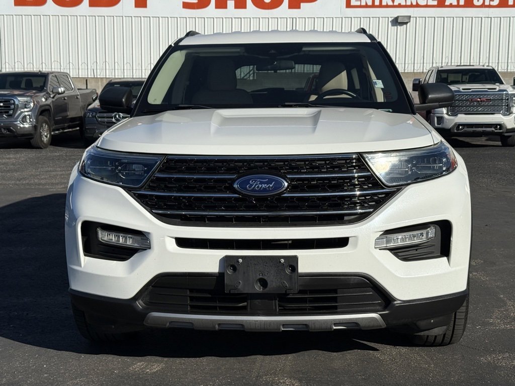 2020 Ford Explorer XLT photo 2