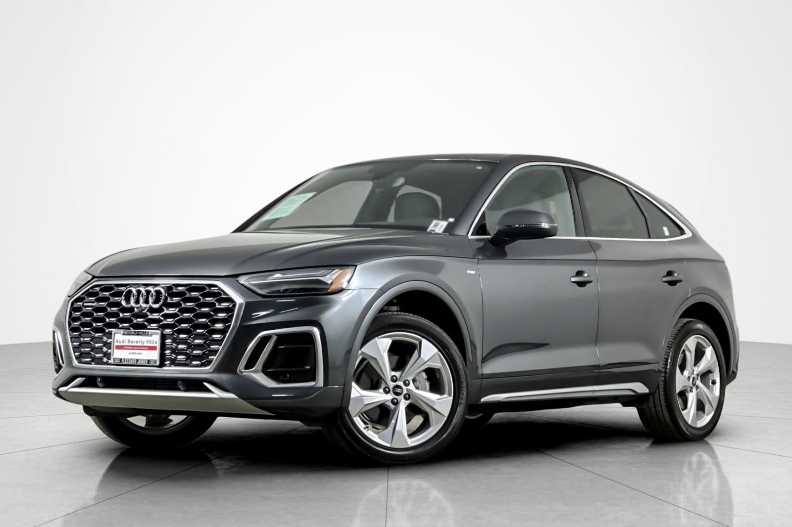 2023 Audi Q5 Sportback Premium's photo