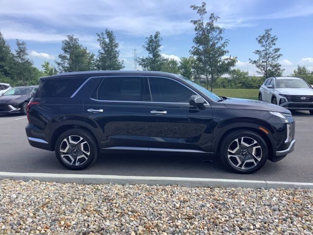 2024 Hyundai Palisade Limited photo 4