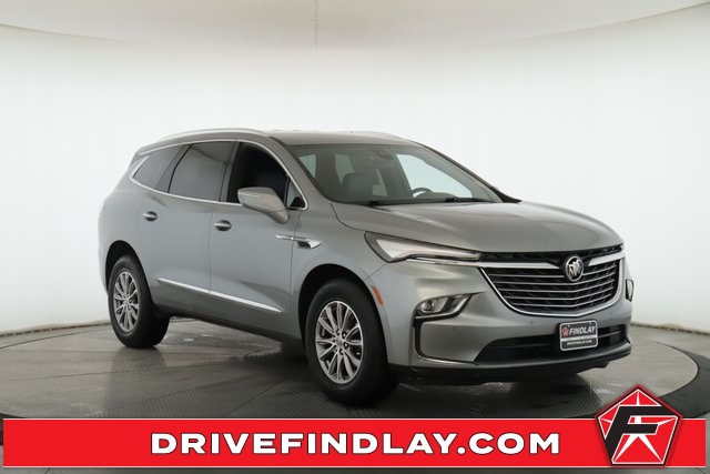 2023 Buick Enclave Essence's photo