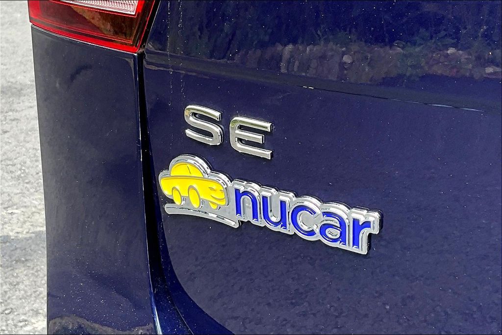 2022 Volkswagen Tiguan SE photo 27