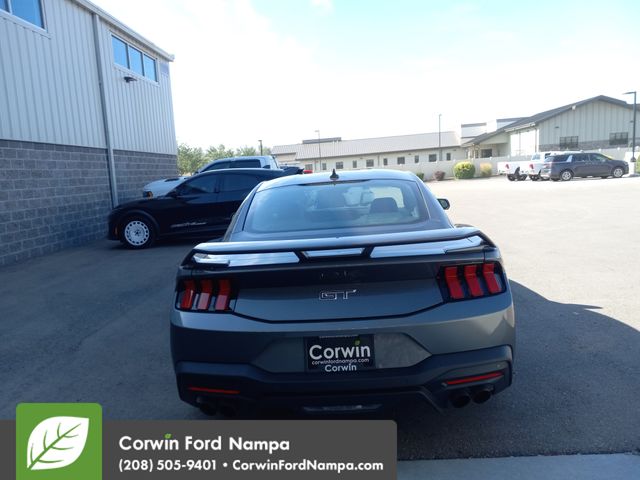 2025 Ford Mustang GT Premium photo 4