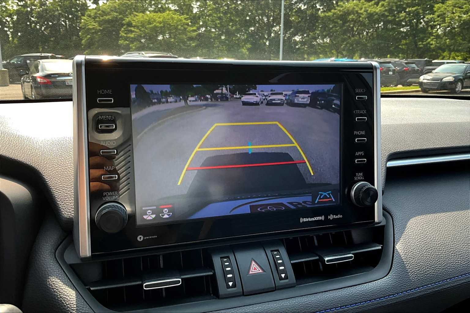 2022 Toyota RAV4 Hybrid XSE photo 24