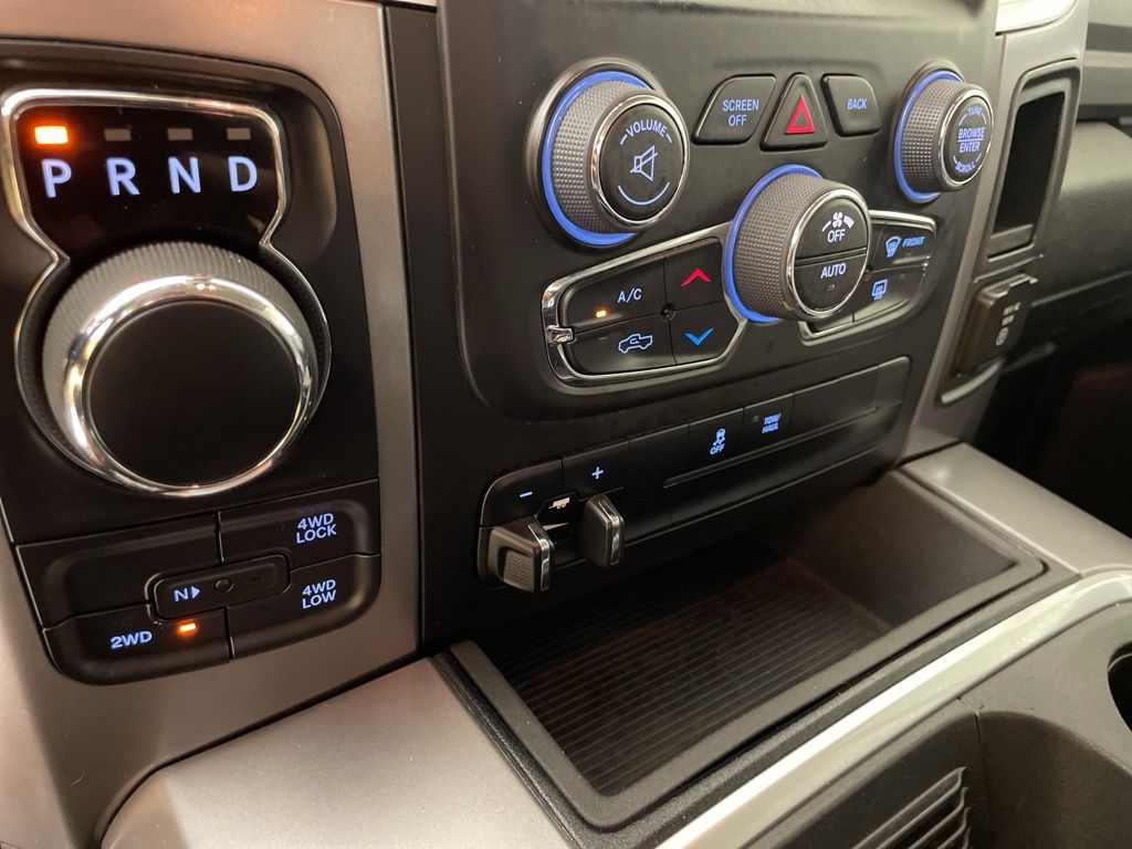 2023 Ram 1500 Classic SLT photo 30