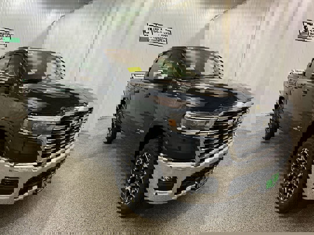 2026 RAM Ram 1500 Pickup Laramie's photo